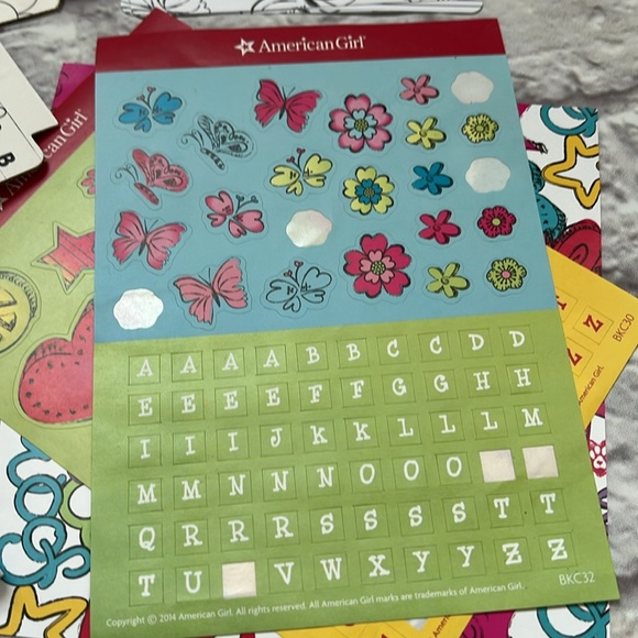 American girl 2014 posable dog and house set - Picture 2 of 11